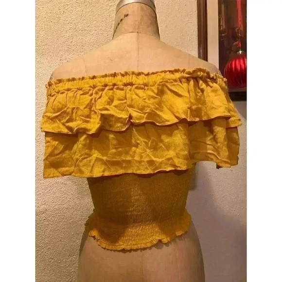 BB Dakota by Steve Madden Did I Flutter Off-the-Shoulder Top NWT Size XS - Picture 4 of 7